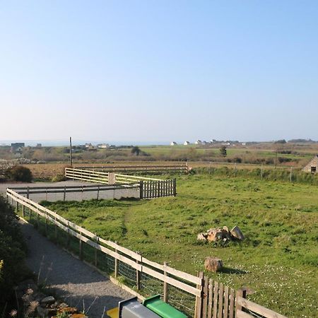Les Gites Aux Volets Roses Landunvez Zewnętrze zdjęcie