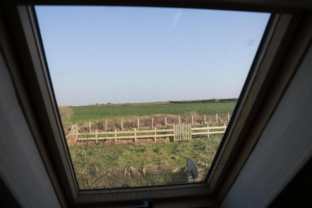 Les Gites Aux Volets Roses Landunvez Zewnętrze zdjęcie